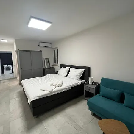 Casa Mira *