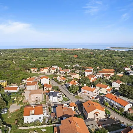Casa Mira
